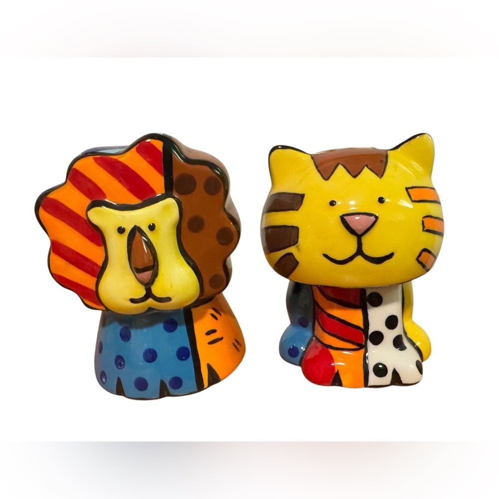 Britto Ceramic Lion & Tiger Salt & Pepper Shakers 2010